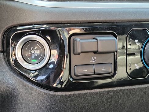 Used 2024 Chevrolet Silverado 3500 LT w/ Safety Package image 34