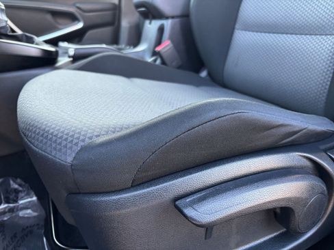 Used 2025 Kia Soul LX w/ LX Technology Package image 24