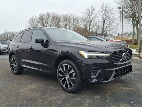 Certified 2023 Volvo XC60 B5 Plus w/ Climate Package image 1