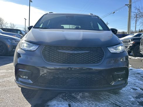 New 2026 Chrysler Pacifica Select w/ S Appearance Package image 22