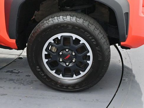 Used 2024 Toyota Tacoma TRD Off-Road AWD/4WD image 32