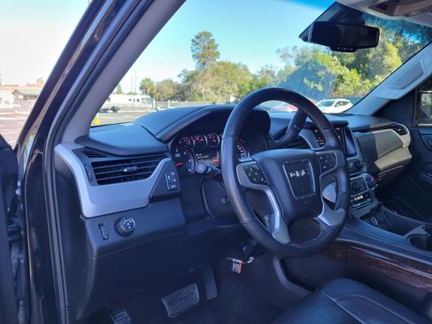 Certified 2016 GMC Yukon SLT image 30