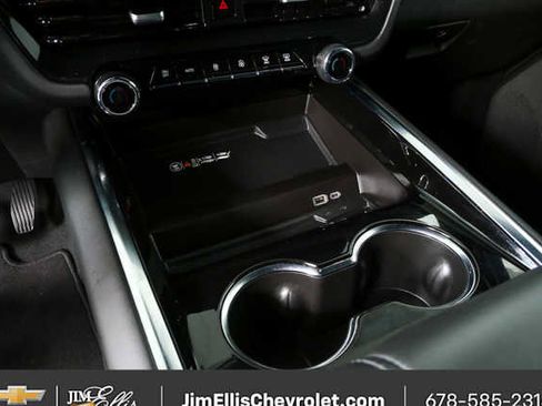 Used 2025 Chevrolet Tahoe LT image 18