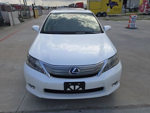 Used 2010 Lexus HS 250h Premium image 4