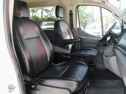 Used 2020 Ford Transit 150 XL image 31