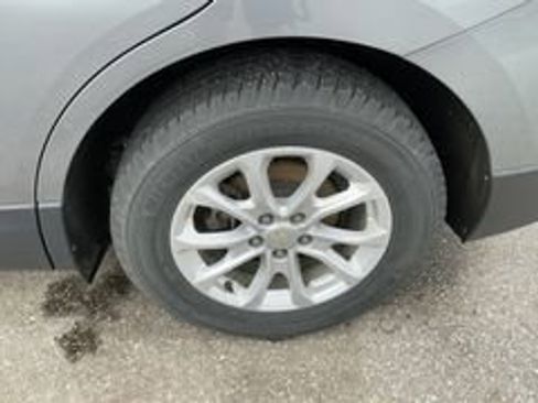 Used 2018 Chevrolet Equinox LT FWD image 13