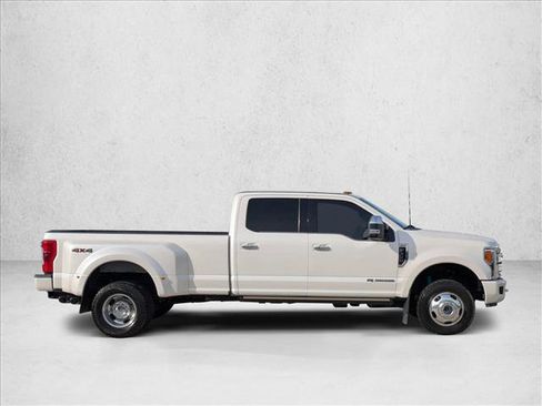 Used 2017 Ford F350 Platinum w/ Camper Package image 4