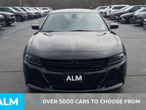 Used 2023 Dodge Charger SXT image 3
