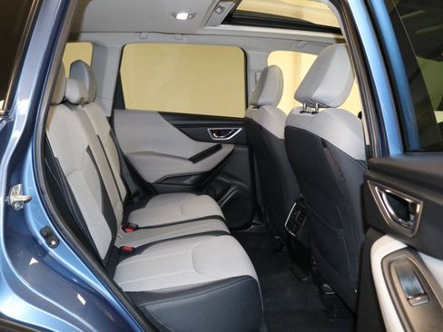 Used 2022 Subaru Forester Premium AWD/4WD image 19