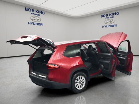 Used 2024 Toyota Grand Highlander XLE FWD image 29