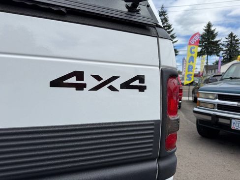 Used 1999 Dodge Ram 2500 Truck 4x4 Quad Cab image 9