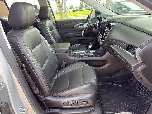 Used 2021 Chevrolet Traverse Premier w/ Redline Edition AWD/4WD image 45