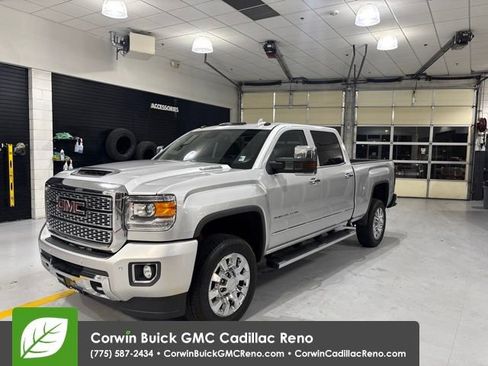 Used 2018 GMC Sierra 2500 Denali w/ Duramax Plus Package AWD/4WD image 1
