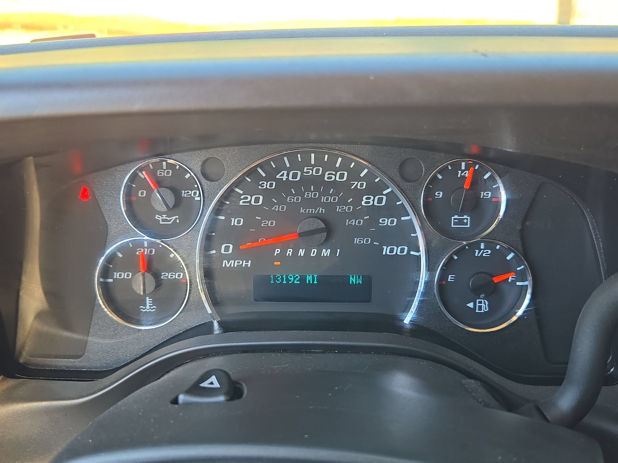Used 2025 Chevrolet Express 3500 LT w/ LT Preferred Equipment Group RWD image 23