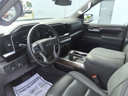 Used 2023 Chevrolet Silverado 1500 RST w/ Convenience Package II AWD/4WD image 12
