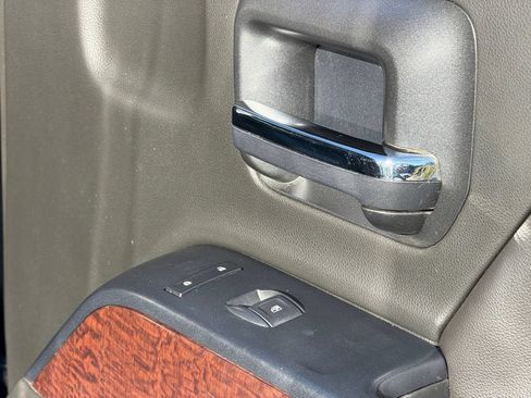 Used 2018 GMC Sierra 1500 SLT AWD/4WD image 25