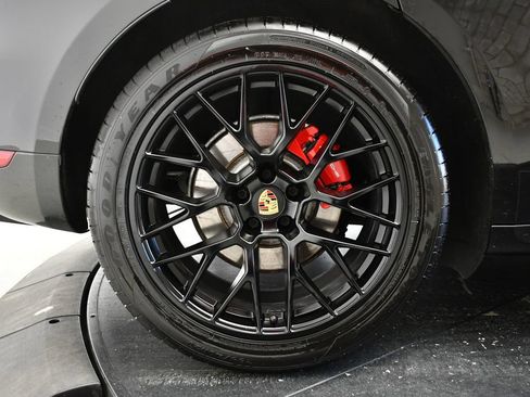 Used 2021 Porsche Macan GTS AWD/4WD image 14