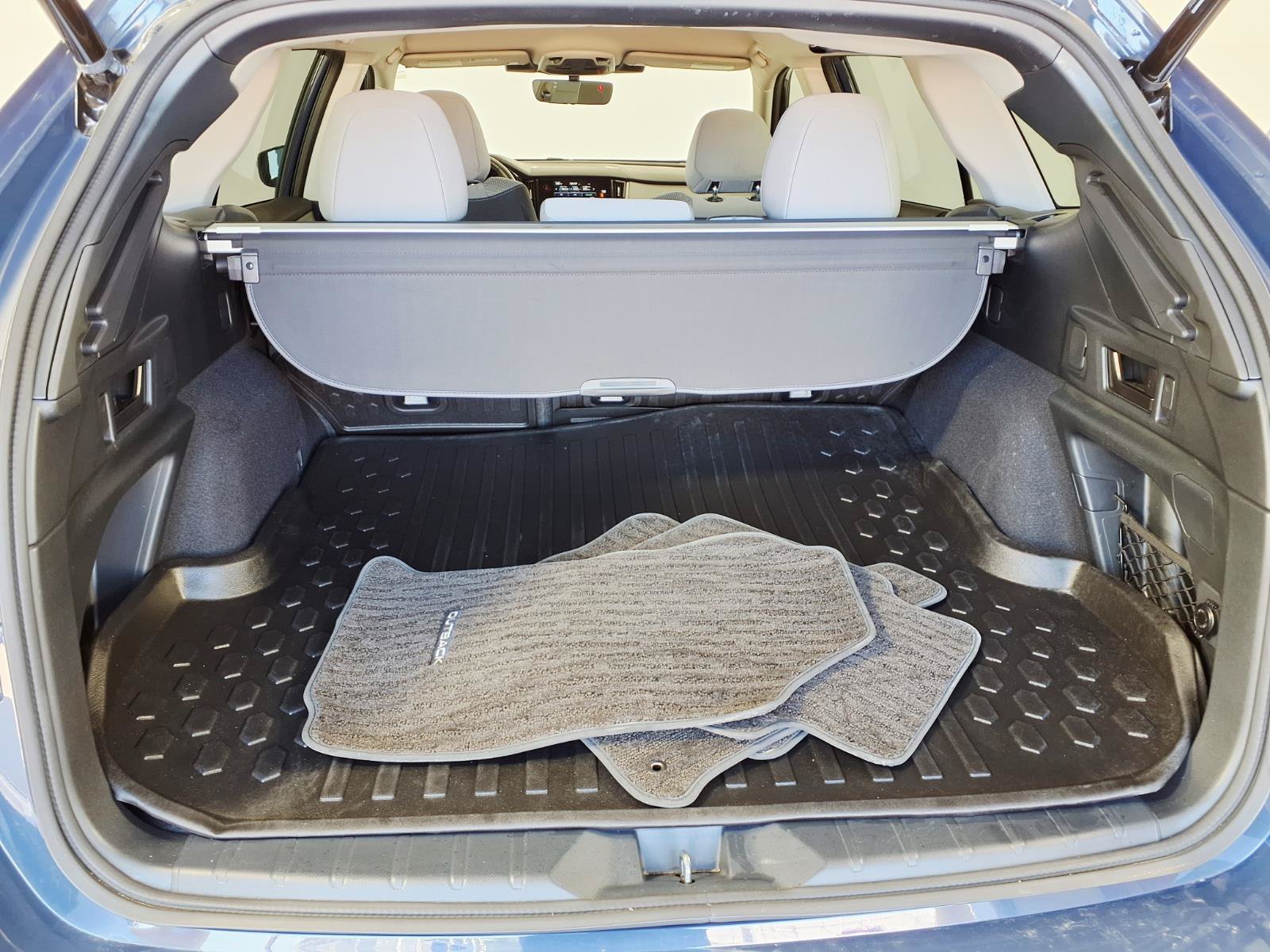 Used 2025 Subaru Outback Premium AWD/4WD image 9