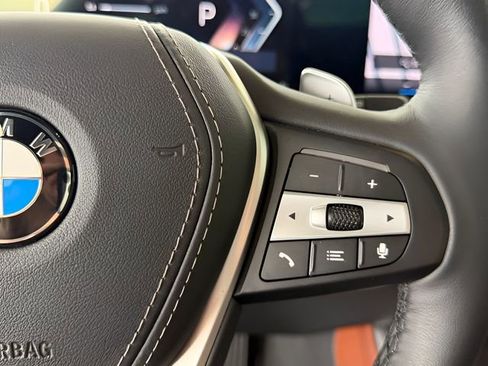 Used 2025 BMW X5 xDrive40i w/ Executive Package image 22