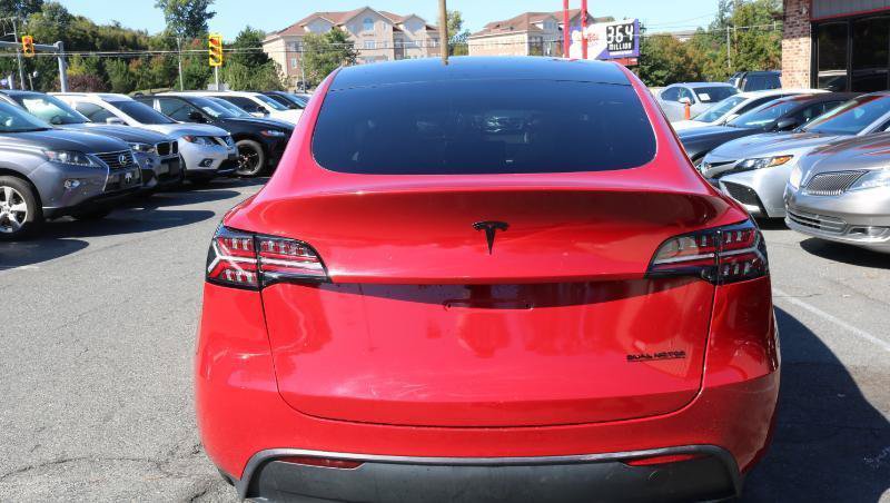 Used 2023 Tesla Model Y Performance AWD/4WD image 6