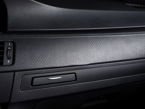 Used 2011 BMW M3 Coupe image 31