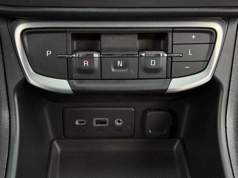 Used 2023 GMC Terrain SLE w/ Driver Convenience Package image 20