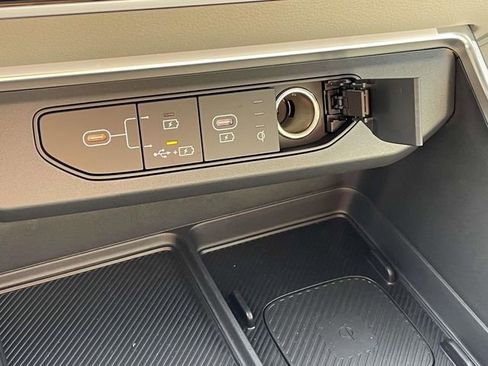 New 2026 Kia Carnival EX image 36