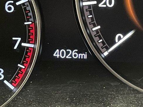 Used 2025 MAZDA CX-50 AWD 2.5 S w/ Premium Package image 6