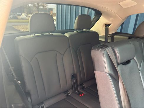 Used 2021 Audi Q7 3.0T Premium Plus image 13