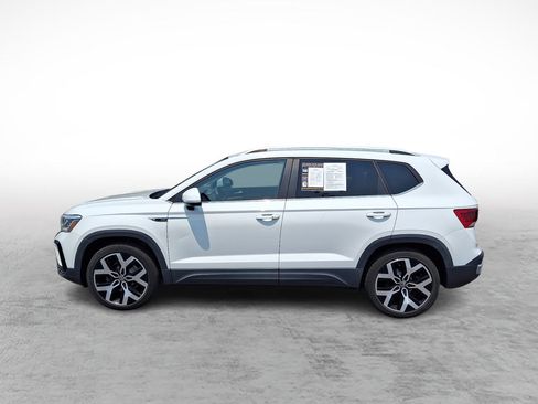 Used 2022 Volkswagen Taos SEL AWD/4WD image 2