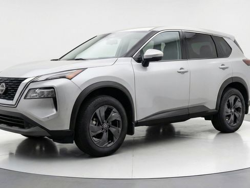 Used 2025 Nissan Rogue SV FWD image 3