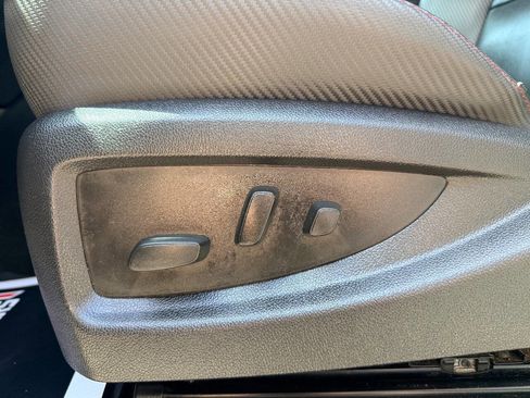 Used 2016 GMC Sierra 2500 SLT w/ Duramax Plus Package image 20