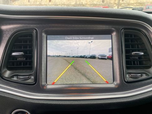 Used 2015 Dodge Challenger R/T Plus image 20