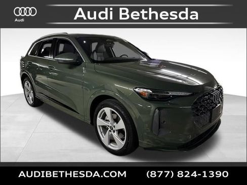 New 2026 Audi Q5 Prestige image 1