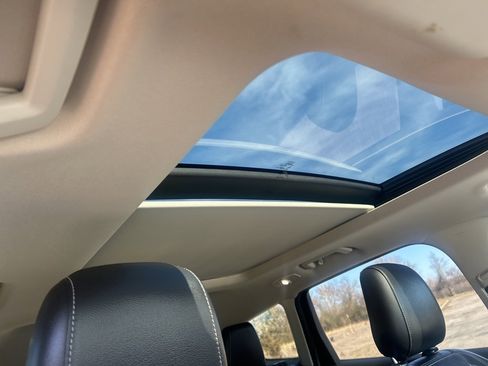 Used 2018 Ford Escape Titanium image 21