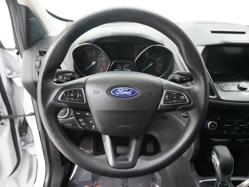 Used 2019 Ford Escape SE image 15