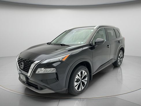 Used 2023 Nissan Rogue SV w/ SV Premium B Package AWD/4WD image 3
