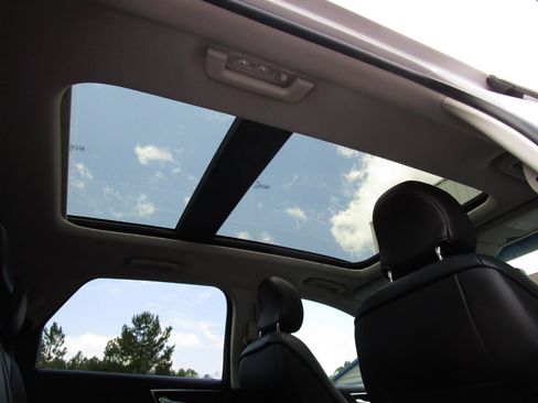 Used 2017 Ford Edge Titanium w/ Equipment Group 301A FWD image 27