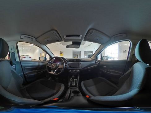 Used 2025 Nissan Versa SV w/ Trunk Package image 41