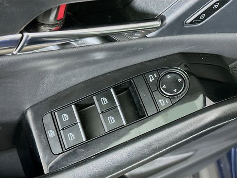 Used 2025 MAZDA CX-30 AWD 2.5 S w/ Preferred Package image 15