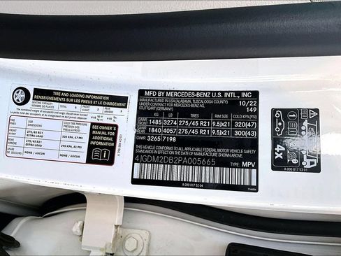 Used 2023 Mercedes-Benz EQS 450+ SUV image 3