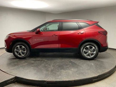 Certified 2024 Chevrolet Blazer LT w/ Convenience Package FWD image 4