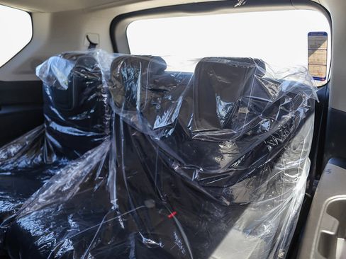 New 2025 INFINITI QX80 Luxe image 21