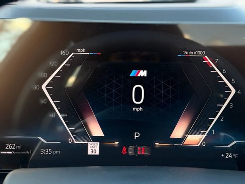 New 2026 BMW X5 xDrive40i w/ M Sport Package image 14