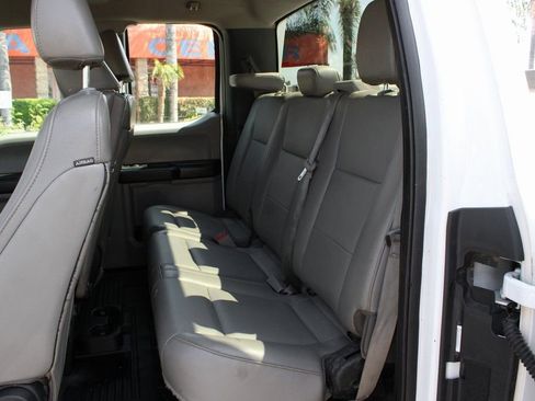 Used 2018 Ford F250 XL w/ Power Equipment Group image 17