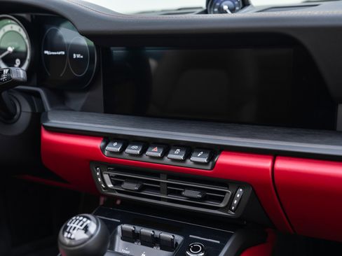 Used 2022 Porsche 911 Carrera 4 GTS image 37