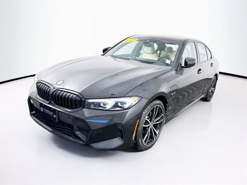 Used 2023 BMW 330e xDrive w/ M Sport Package image 3