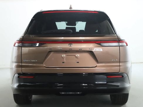Certified 2025 Toyota Crown Signia AWD/4WD image 41