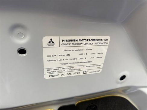 Used 2024 Mitsubishi Outlander SE Black Edition image 31