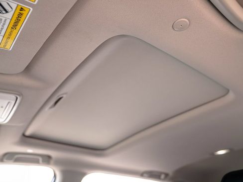 Used 2025 Honda CR-V EX-L image 26